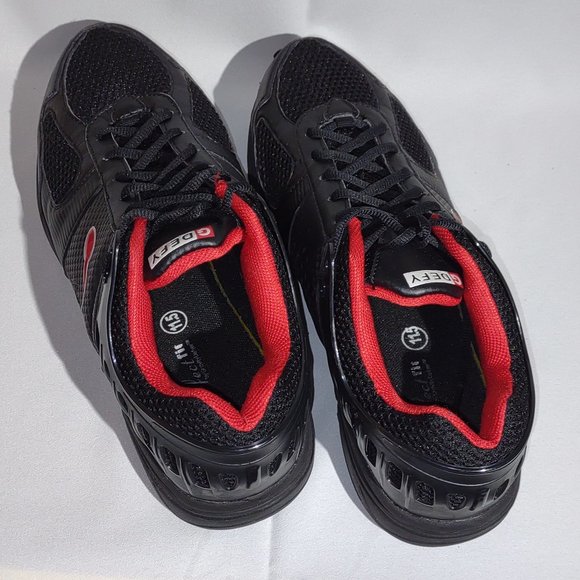 G defy black and red gravity defyer gym shoes, size 11.5. - Picture 5 of 6